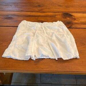 White Linen Short Flirty Athleta Skirt. Size 2.